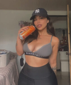 LatinWomanLove image 1